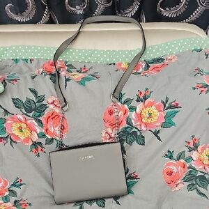 Steve Madden Elegant Gray Crossbody Bag